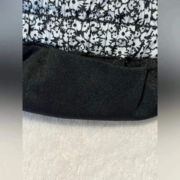 rbx womens activewear Women’s size medium black-and-white shorts - Picture 4 of 5